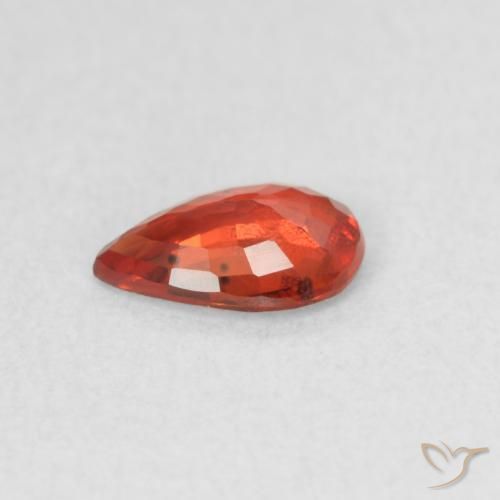Zaffiro Rosso medio naturale da 0.42 ct, Forma a pera, VVS-VS