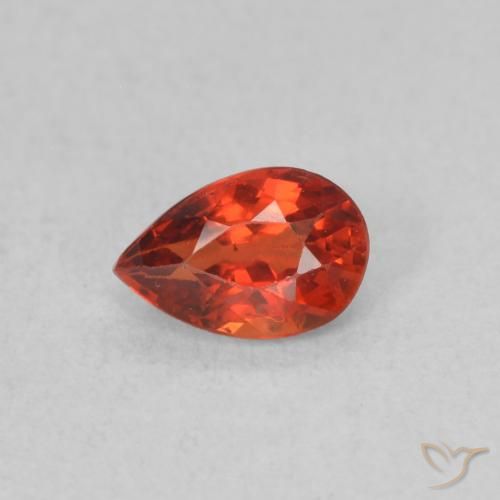 0.50ct Naturale Rosso intenso Zaffiro, Forma a pera, VS