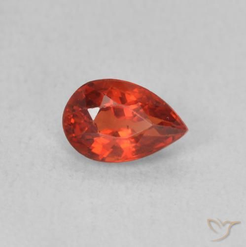 Zaffiro Rosso intenso naturale da 0.50 ct, Forma a pera, VS
