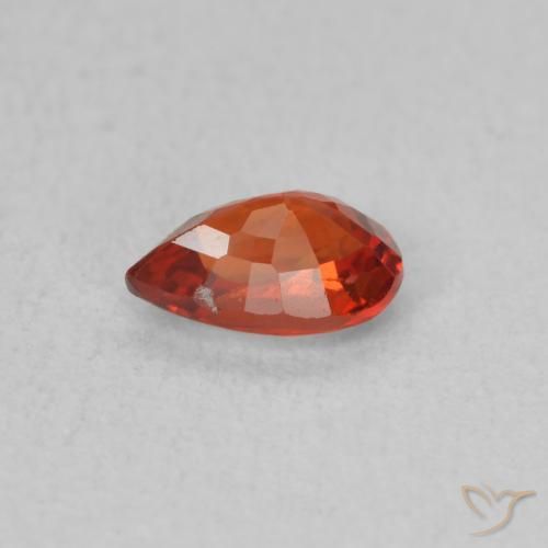 Zaffiro Rosso intenso naturale da 0.50 ct, Forma a pera, VS