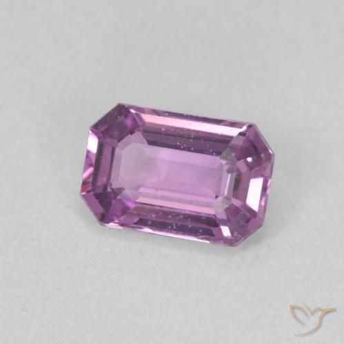 Zaffiro Viola medio naturale da 0.69 ct, Ottagonale / Taglio smeraldo, VVS-VS