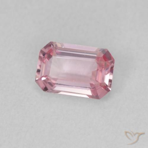 Zaffiro Tono rosa gomma da masticare naturale da 0.66 ct, Ottagonale / Taglio smeraldo, VVS