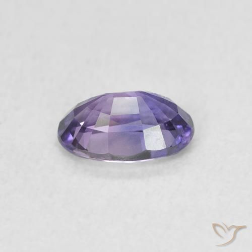 Zaffiro Violetta d'uva naturale da 0.63 ct, Ovale, VVS