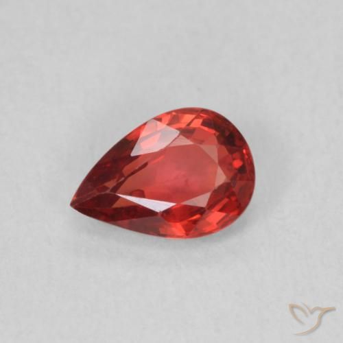 0.50ct Naturale Rosso scuro Zaffiro, Forma a pera, VVS