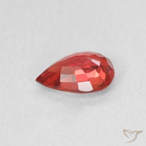 Zaffiro Rosso scuro naturale da 0.50 ct, Forma a pera, VVS