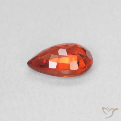 Zaffiro Rosso fuoco naturale da 0.47 ct, Forma a pera, VVS