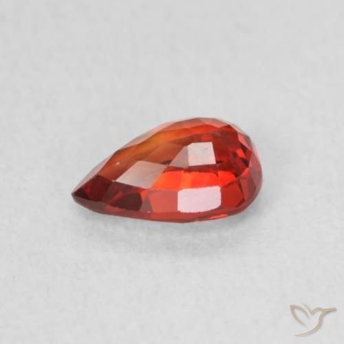 Zaffiro Rosso scuro naturale da 0.59 ct, Forma a pera, VVS
