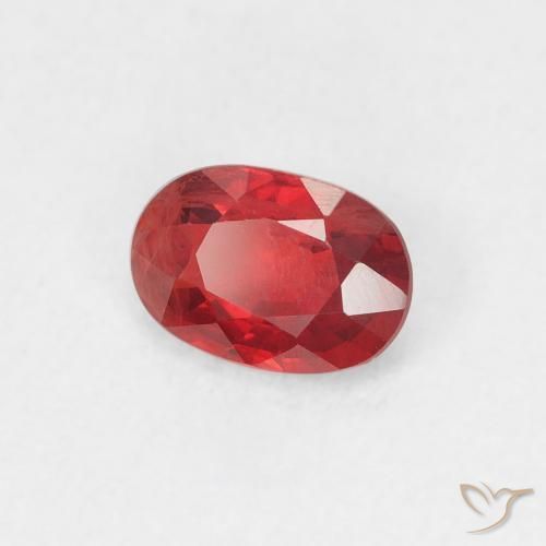 Zaffiro Rosso medio naturale da 0.61 ct, Ovale, VS