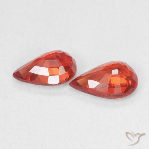 Gemme di Zaffiro Rosso intenso naturale da 0.99 ct, Forma a pera, VVS-VS