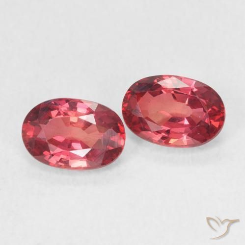 Gemme di Zaffiro Cremisi Profondo naturale da 1.34 ct, Ovale, VVS-VS