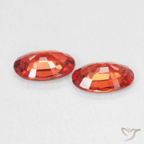 Gemme di Zaffiro Rosso cremisi brillante naturale da 0.97 ct, Ovale, VVS-VS