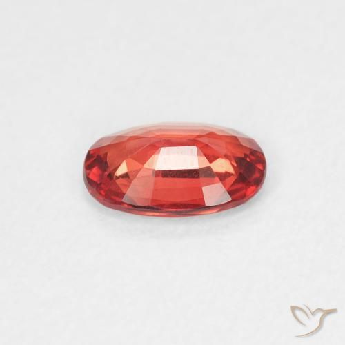 Zaffiro Rosso intenso naturale da 0.53 ct, Ovale, VVS