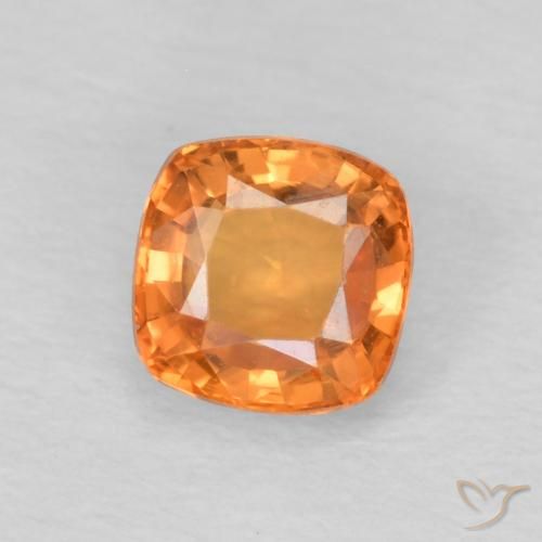 0.61ct Naturale Arancione rossastra Zaffiro, Cuscino, VVS
