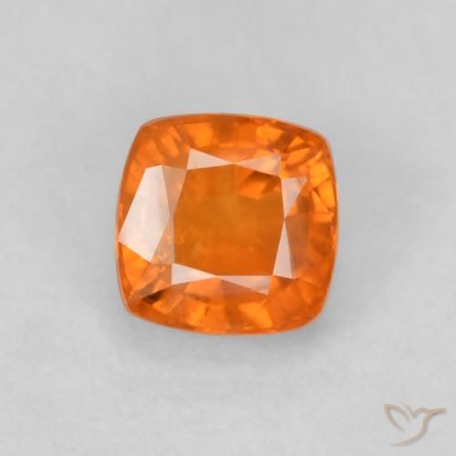 0.70ct Naturale Arancia Fuoco Zaffiro, Cuscino, VS