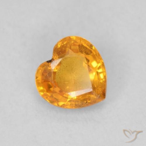Zaffiro Miele arancione naturale da 0.47 ct, Cuore, VS