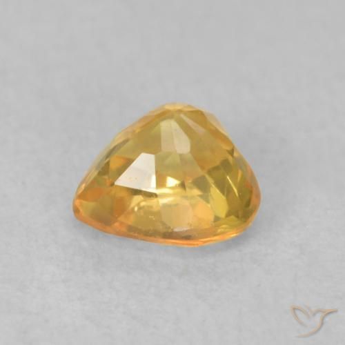 Zaffiro Dorato naturale da 0.62 ct, Cuore, VS