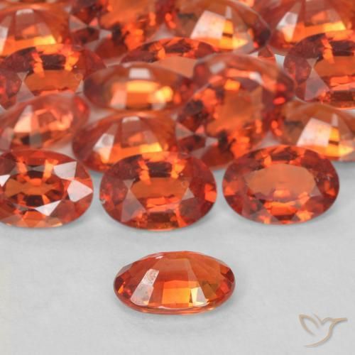 Zaffiro Arancia Fuoco naturale da 0.53 ct, Ovale, VS
