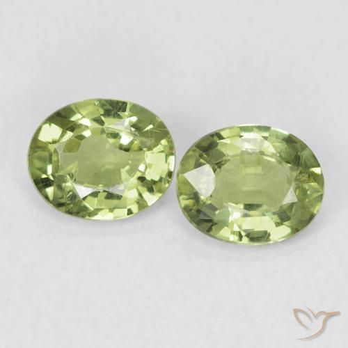 Gemme di Zaffiro Verde foresta chiaro naturale da 0.87 ct, Ovale, VVS-VS