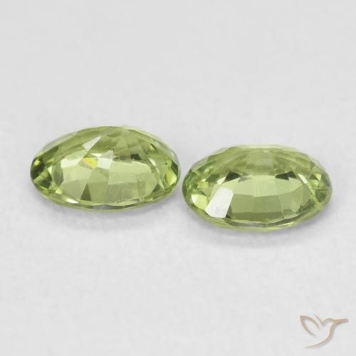 Gemme di Zaffiro Verde foresta chiaro naturale da 0.87 ct, Ovale, VVS-VS