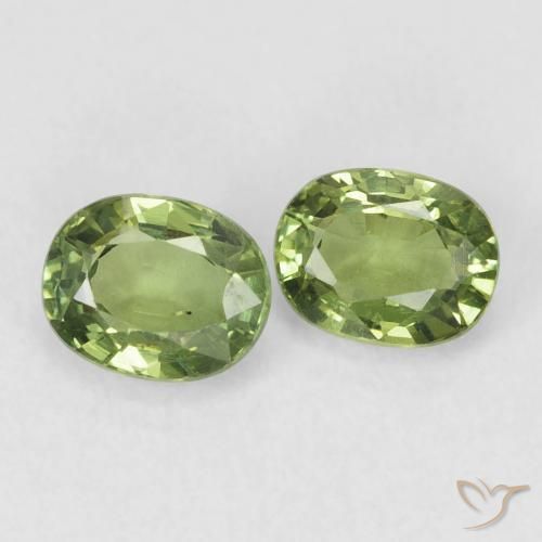 Gemme di Zaffiro Verde caldo naturale da 1.05 ct, Ovale, VVS-VS