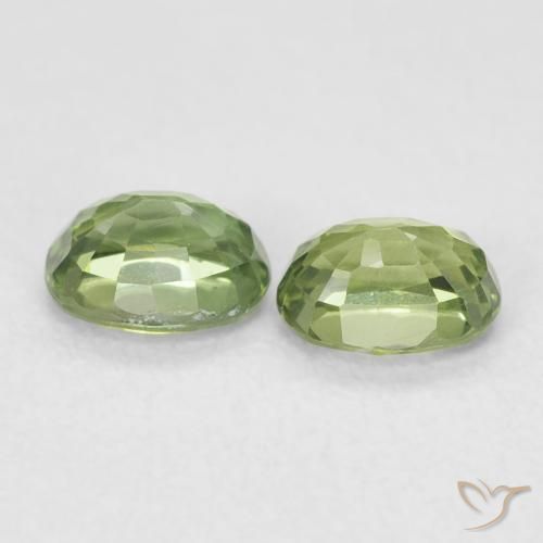 Gemme di Zaffiro Verde caldo naturale da 1.05 ct, Ovale, VVS-VS