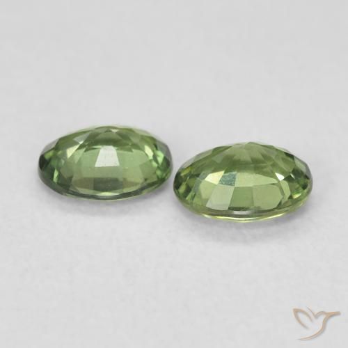 Gemme di Zaffiro Verde foresta naturale da 0.75 ct, Ovale, VVS-VS