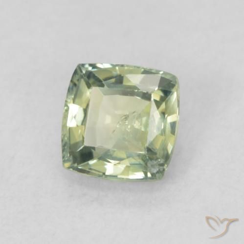 Zaffiro Medium Light-Green naturale da 0.61 ct, Cuscino, SI