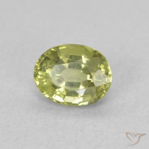 Zaffiro Caldo bosco verde naturale da 0.49 ct, Ovale, VS