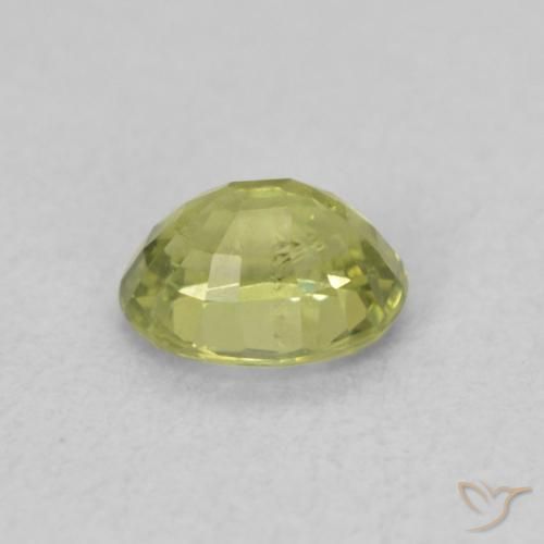 Zaffiro Caldo bosco verde naturale da 0.49 ct, Ovale, VS