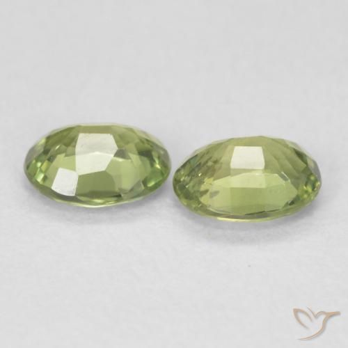 Gemme di Zaffiro Verde foresta chiaro naturale da 0.87 ct, Ovale, VS