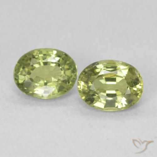 Gemme di Zaffiro Verde giallastro naturale da 0.87 ct, Ovale, VS