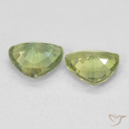 Gemme di Zaffiro Verde Terra Pallido naturale da 0.67 ct, Taglio trillion, VVS-VS