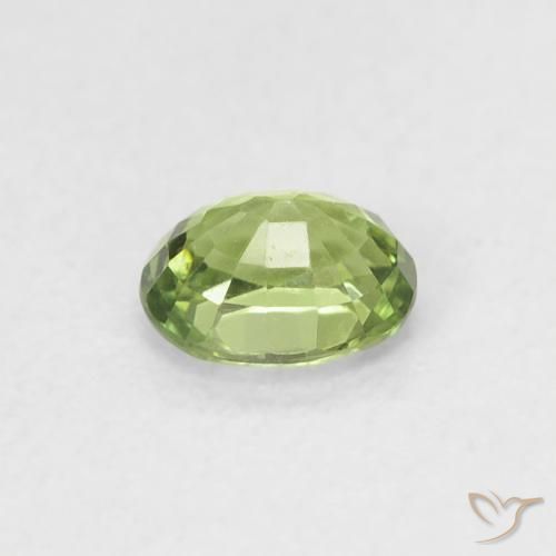 Zaffiro Pera Verde naturale da 0.48 ct, Ovale, VVS
