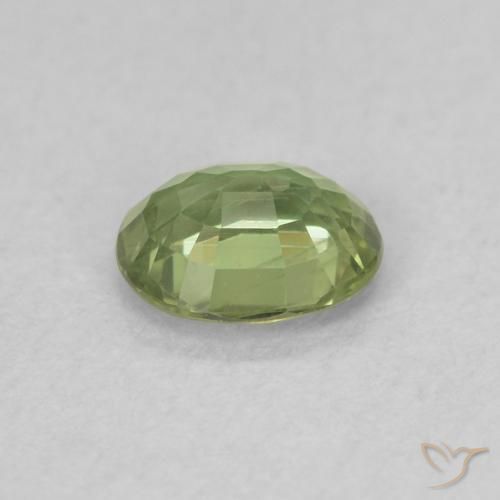 Zaffiro Verde caldo naturale da 0.45 ct, Ovale, VVS-VS
