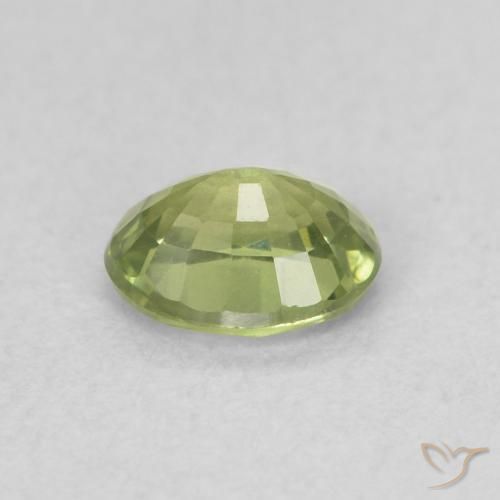 Zaffiro Verde giallastro naturale da 0.47 ct, Ovale, VVS-VS
