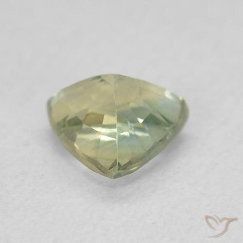 Zaffiro Verde caldo naturale da 0.74 ct, Taglio trillion, VS