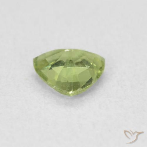 Zaffiro Verde chiaro e vivace naturale da 0.40 ct, Taglio trillion, VVS-VS