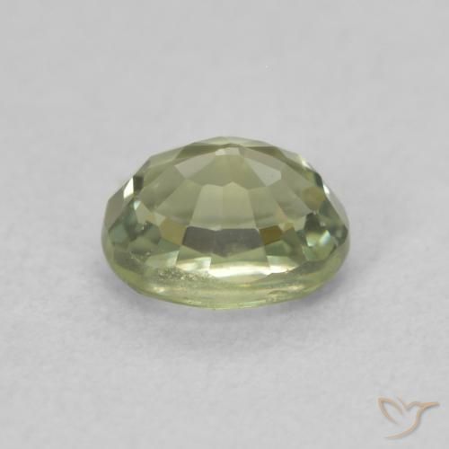 Zaffiro Caldo bosco verde naturale da 0.67 ct, Ovale, VVS