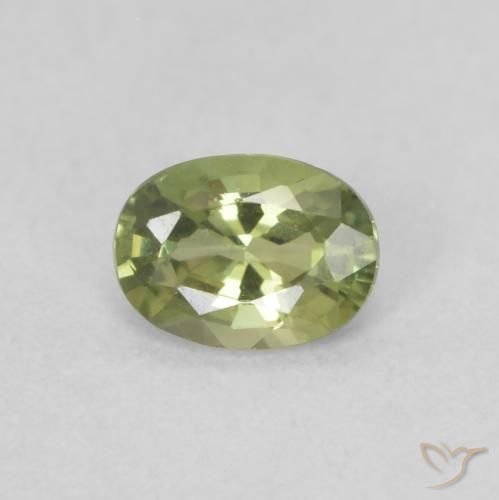 0.37ct Naturale Verde oliva Zaffiro, Ovale, VVS