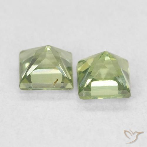 Gemme di Zaffiro Verde caldo naturale da 0.45 ct, Quadrato, VS