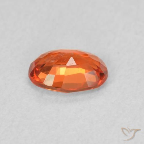 Zaffiro Arancione rossastra naturale da 0.54 ct, Ovale, VS