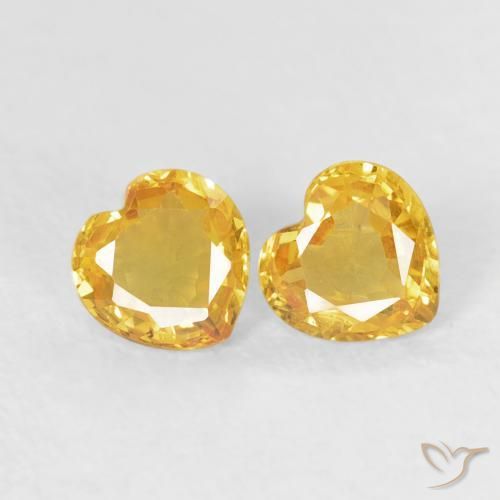 Gemme di Zaffiro Dorato naturale da 0.80 ct, Cuore, VS