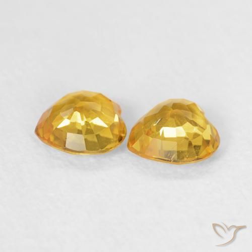 Gemme di Zaffiro Dorato naturale da 0.80 ct, Cuore, VS