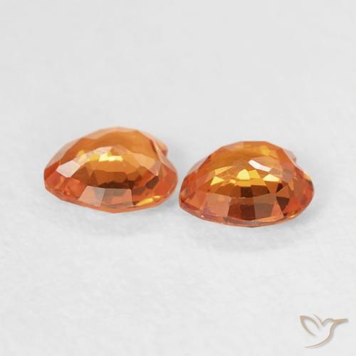 Gemme di Zaffiro Arancio Medio naturale da 0.66 ct, Cuore, VVS-VS