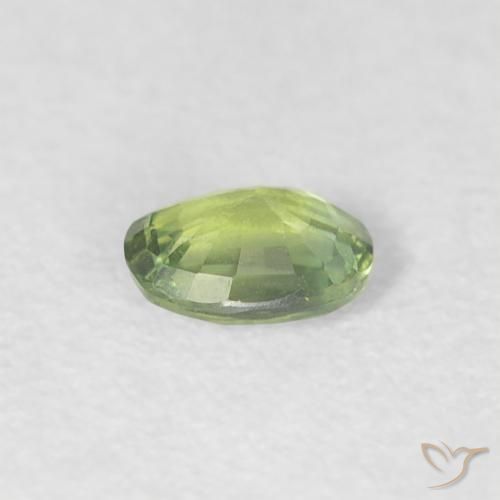 Zaffiro Verde caldo naturale da 0.24 ct, Ovale, VVS-VS