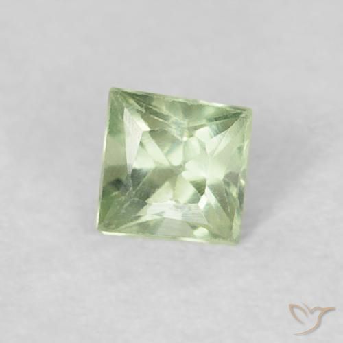 Zaffiro Giallo chiaro Verde naturale da 0.21 ct, Quadrato, VS
