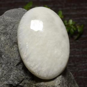 Scolecite bianco naturale da 22,83 ct, taglio ovale, opaco