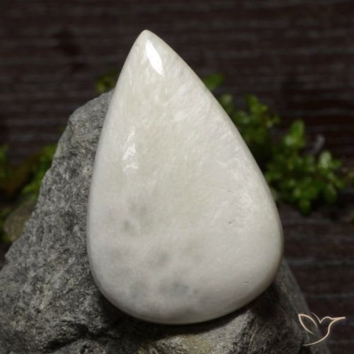28.69ct Naturale Bianco crema Scolecite, Forma a pera, Opaco