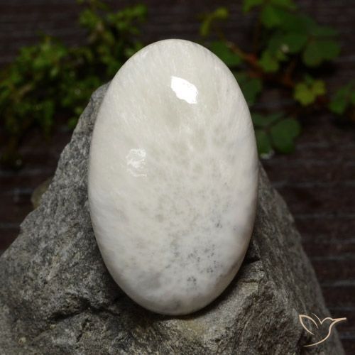 Scolecite Bianco chiaro naturale da 29.06 ct, Taglio ovale, Opaco