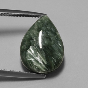 Serafinito Verde naturale da 8.32 ct, Forma a pera, Opaco
